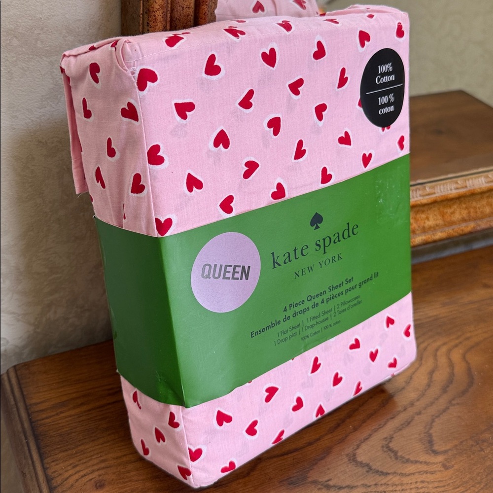 Kate Spade Pink and Red Heart Queen Sheet Set. Pink background. 100% cotton. - Picture 3 of 9